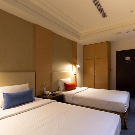 Ever Delightful Business Hotel Цзяї Екстер'єр фото