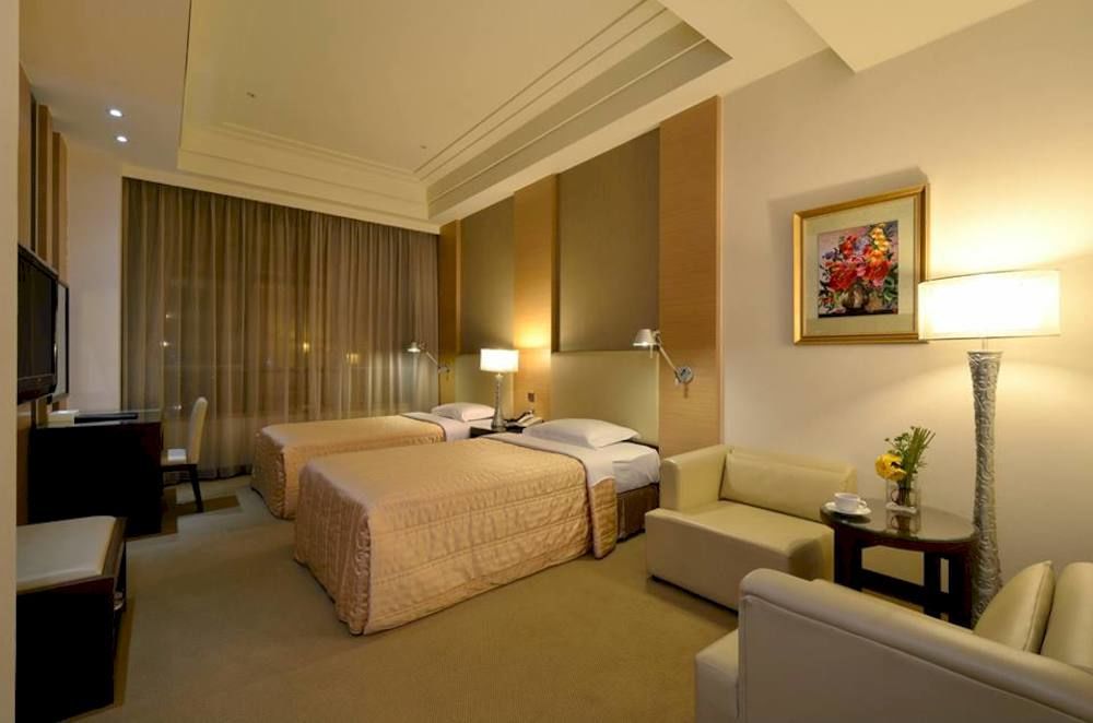 Ever Delightful Business Hotel Цзяї Екстер'єр фото