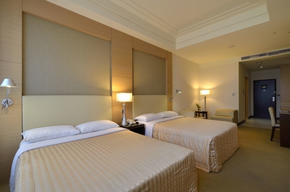 Ever Delightful Business Hotel Цзяї Екстер'єр фото