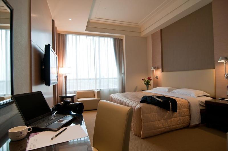 Ever Delightful Business Hotel Цзяї Екстер'єр фото