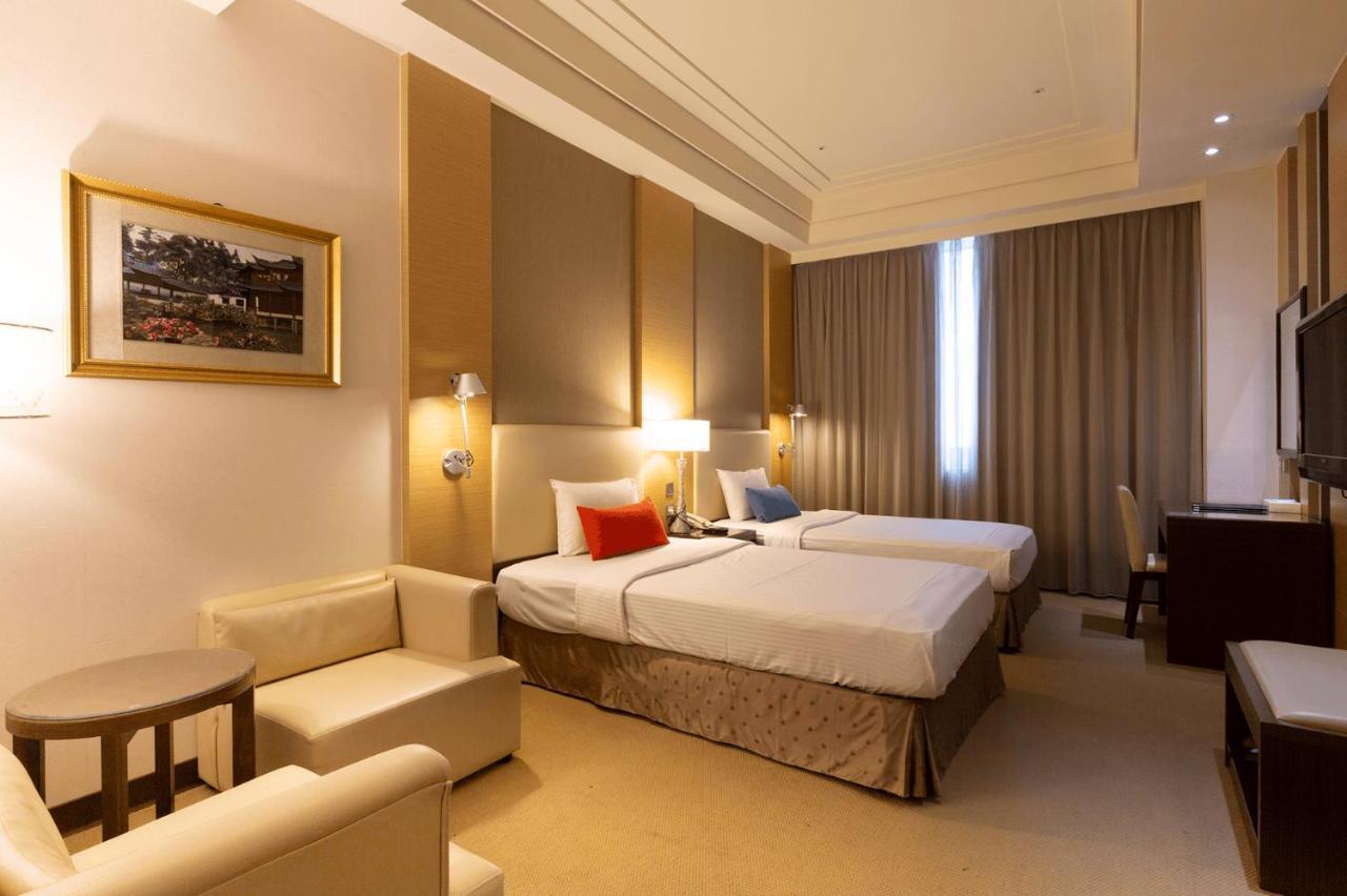 Ever Delightful Business Hotel Цзяї Екстер'єр фото