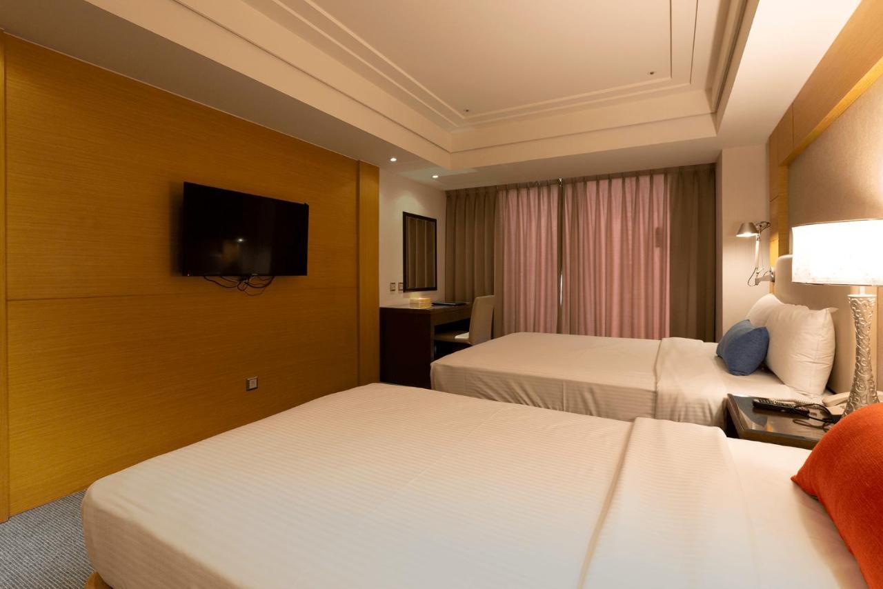 Ever Delightful Business Hotel Цзяї Екстер'єр фото