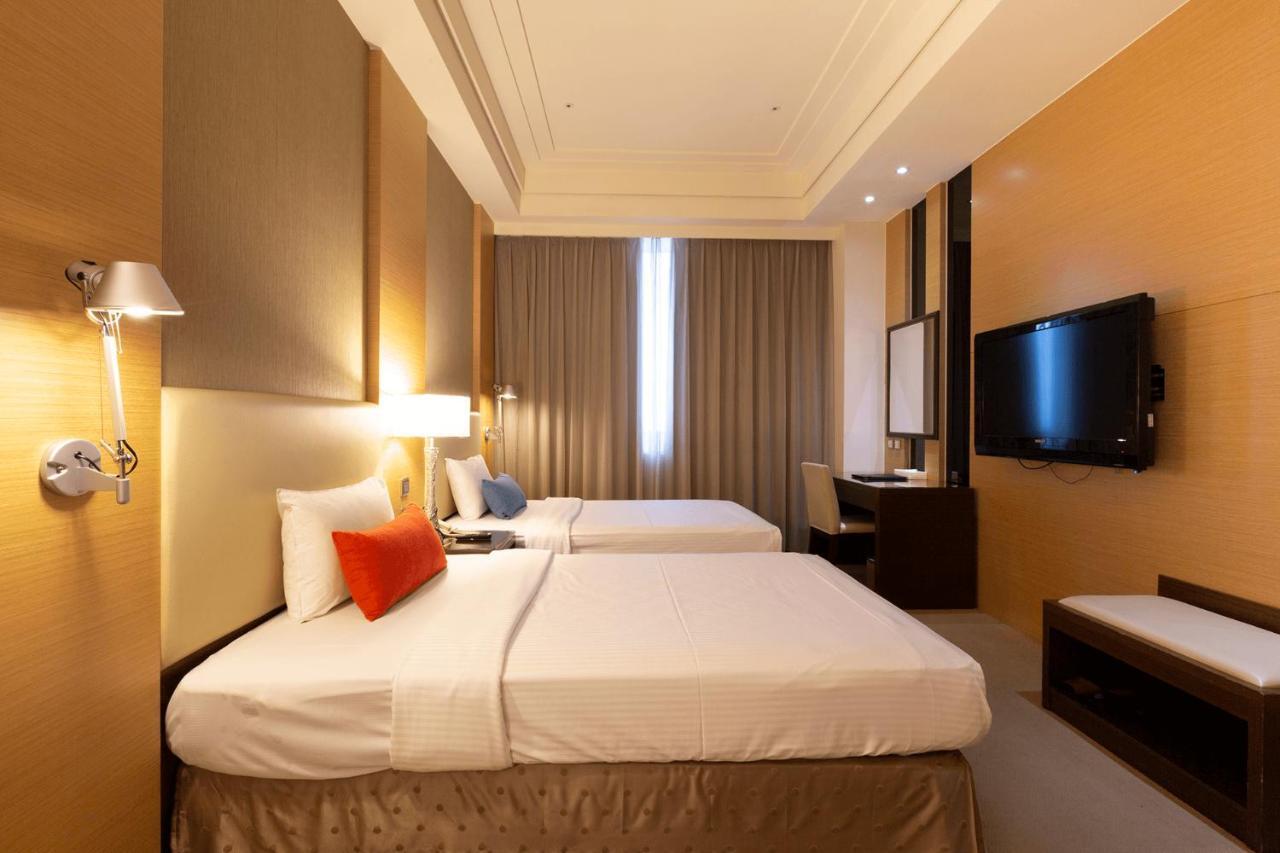 Ever Delightful Business Hotel Цзяї Екстер'єр фото