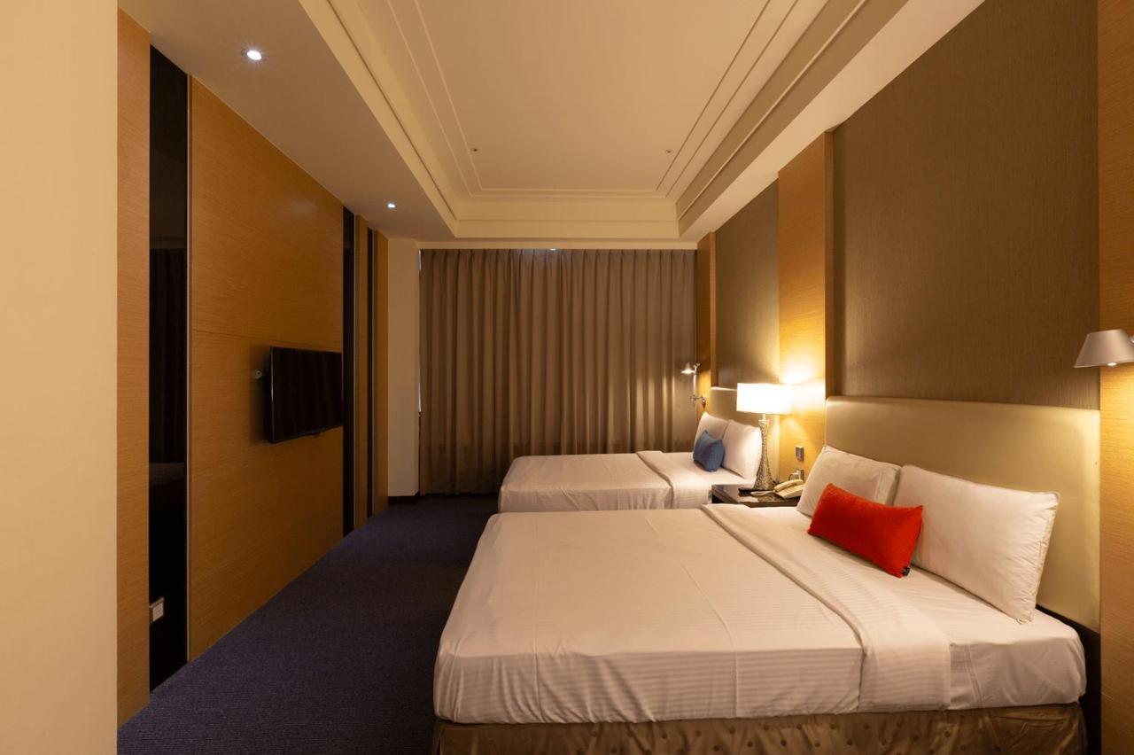 Ever Delightful Business Hotel Цзяї Екстер'єр фото