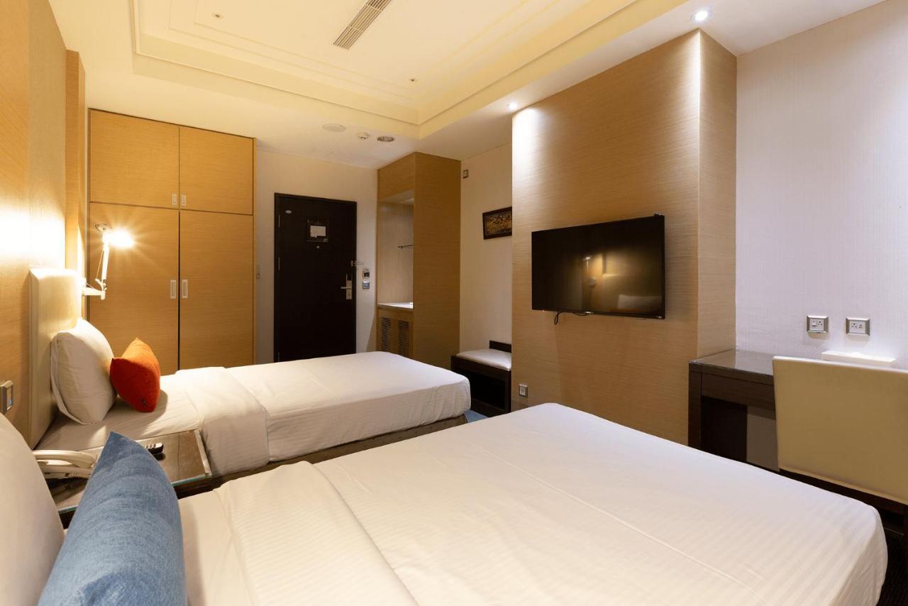 Ever Delightful Business Hotel Цзяї Екстер'єр фото